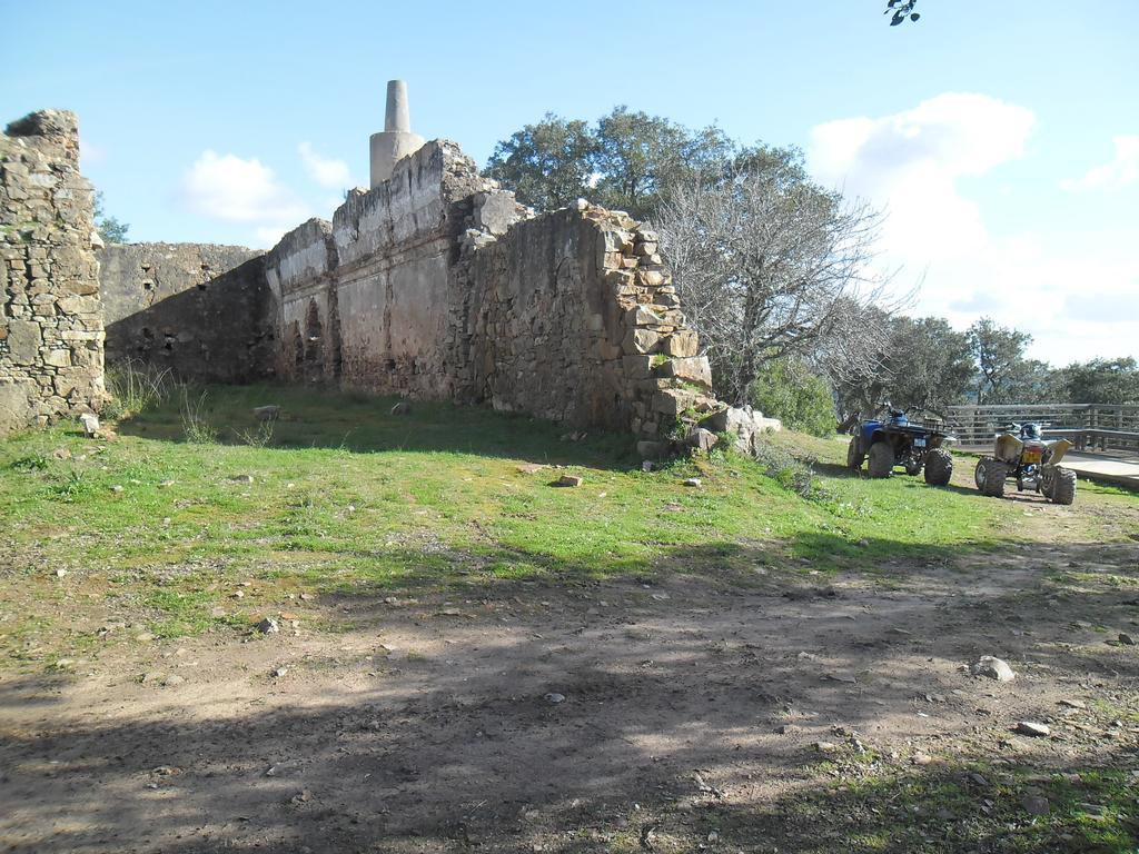 Monte Do Brejinho De Agua Villa การ์วัลลัล ภายนอก รูปภาพ